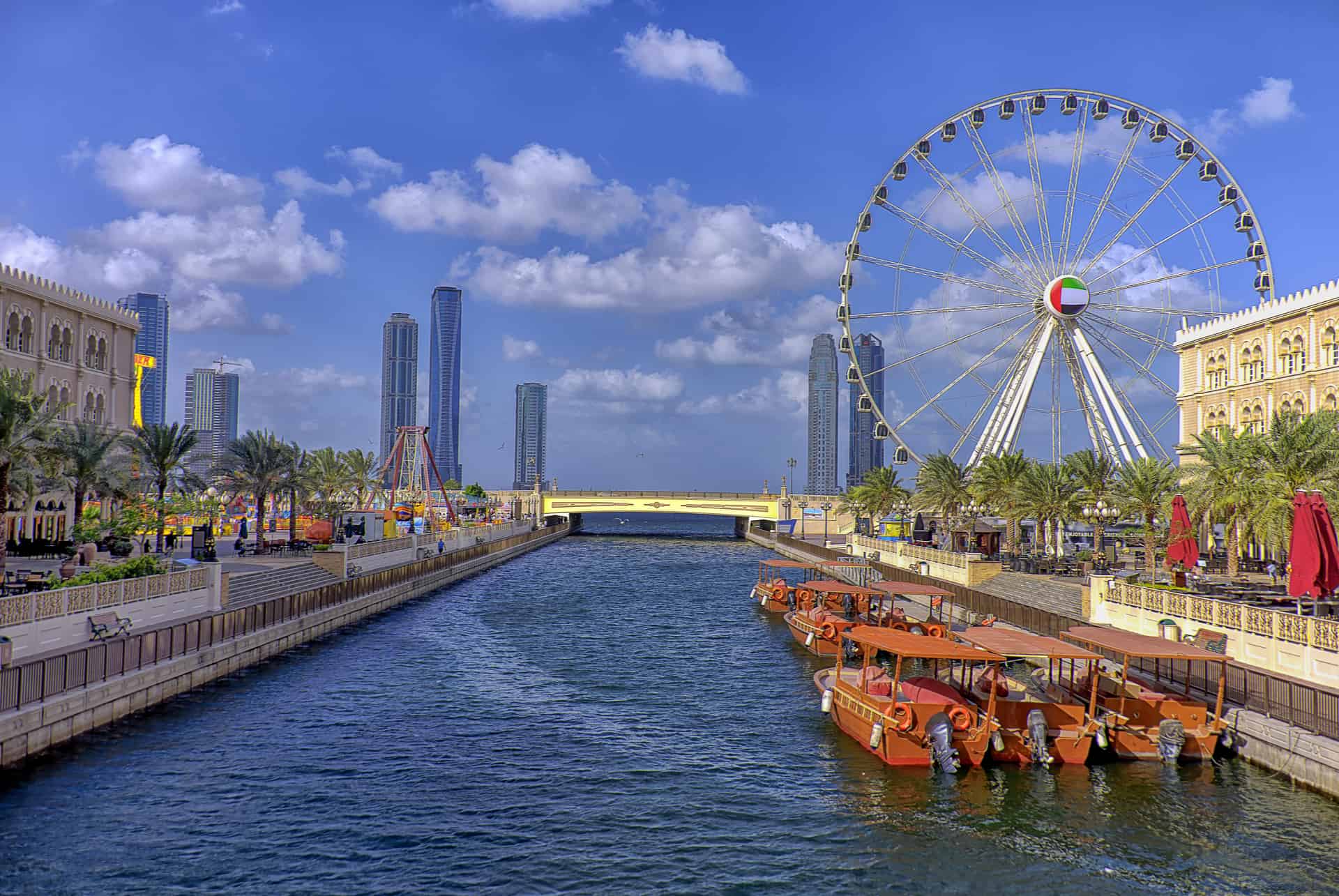 vue du canal de sharjah vue du canal de sharjah
