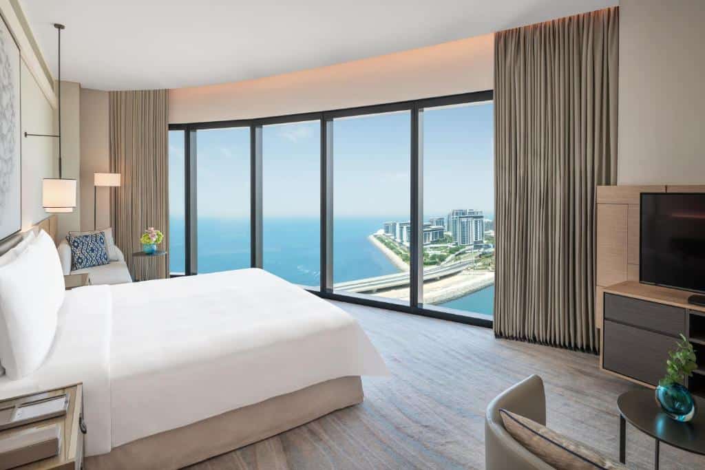 address beach resort hotel piscine dubai