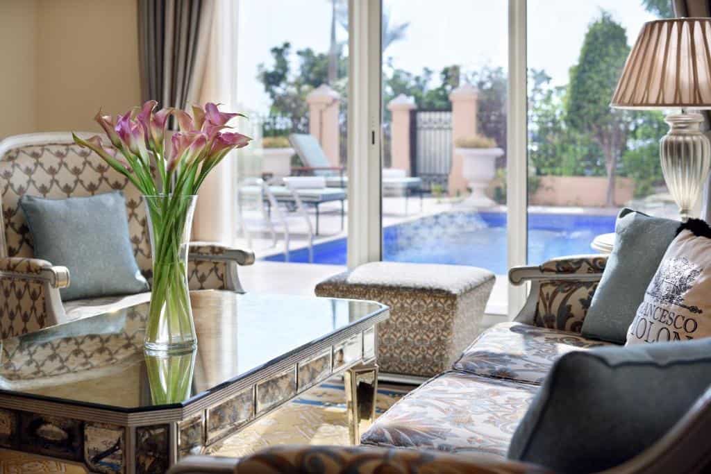 kempinski hotel piscine dubai