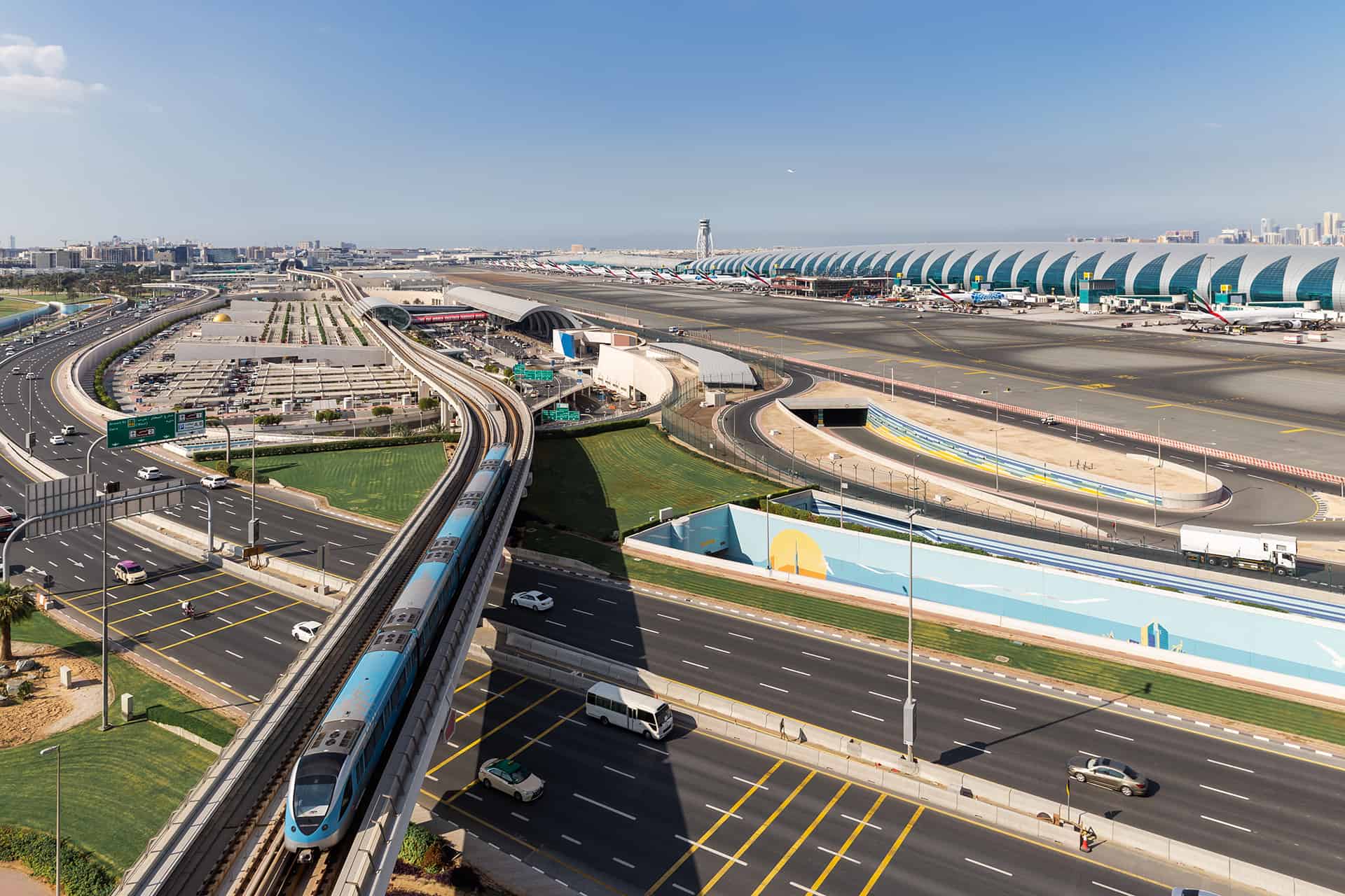 vue aerienne aeroport dubai