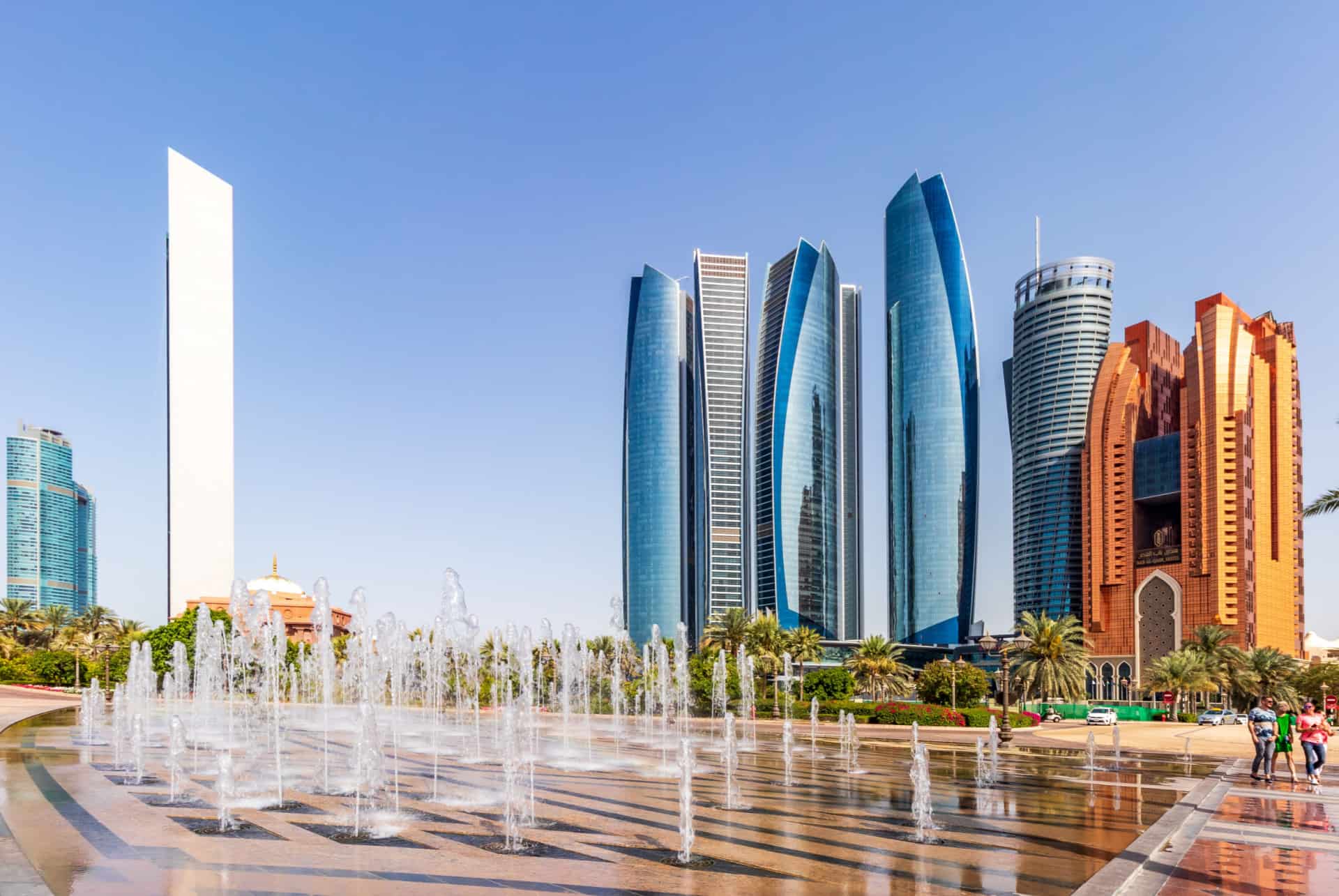 etihad tower abu dhabi depuis dubai