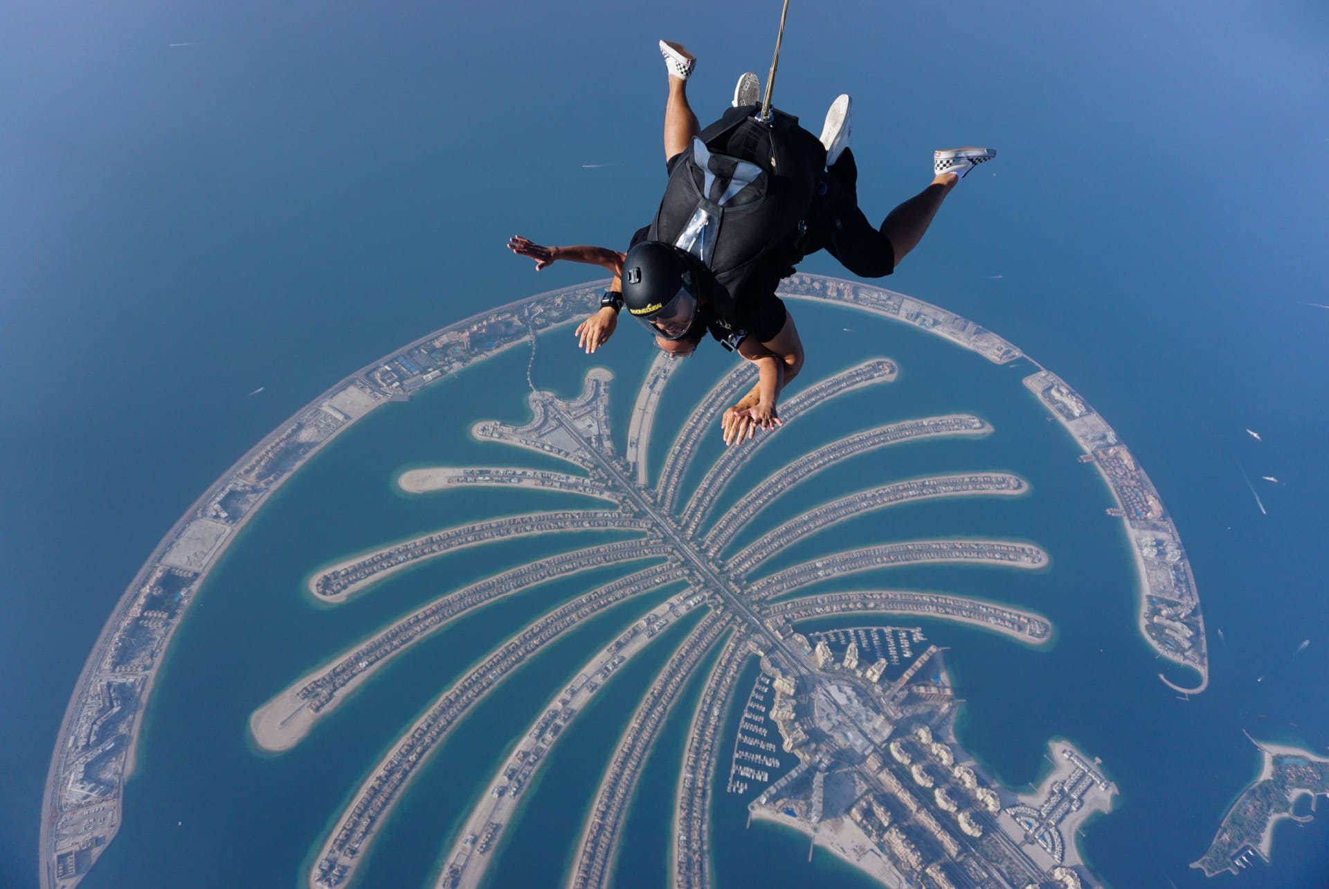 Saut en parachute à Dubaï