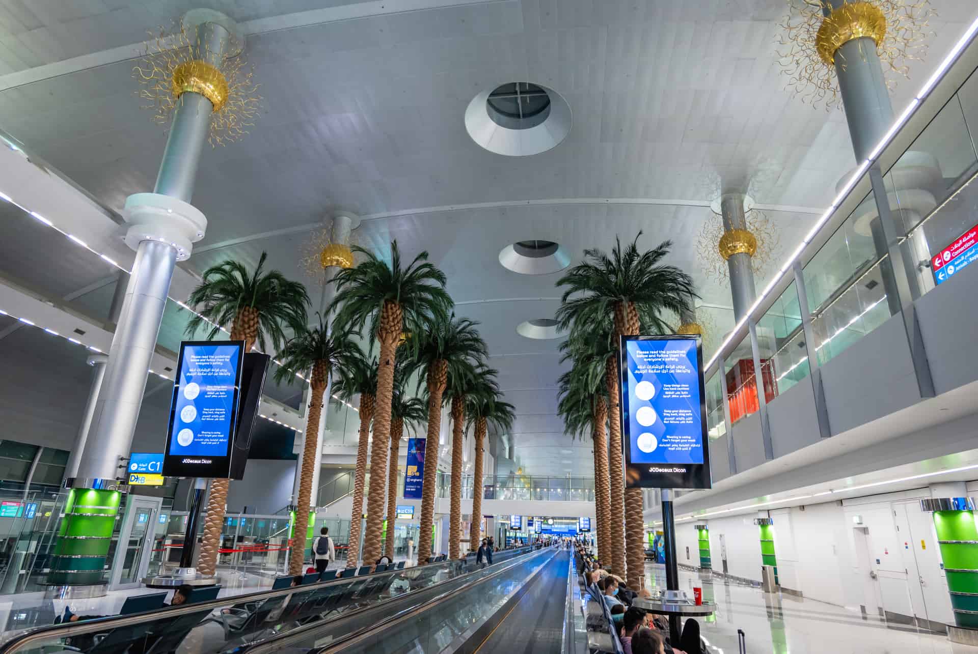 aeroport dubai hall