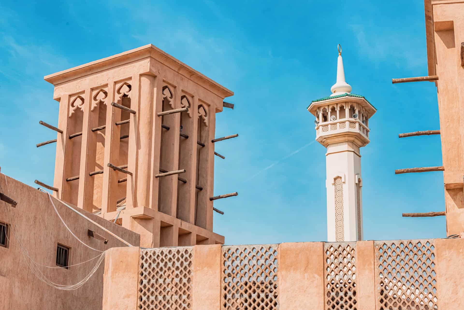 tours a vent al fahidi