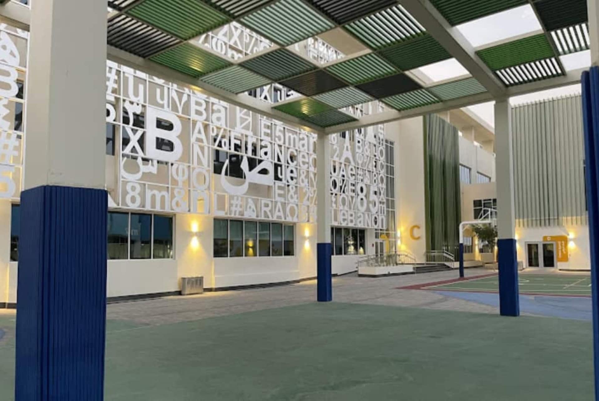 vivre a dubai lycee libanais