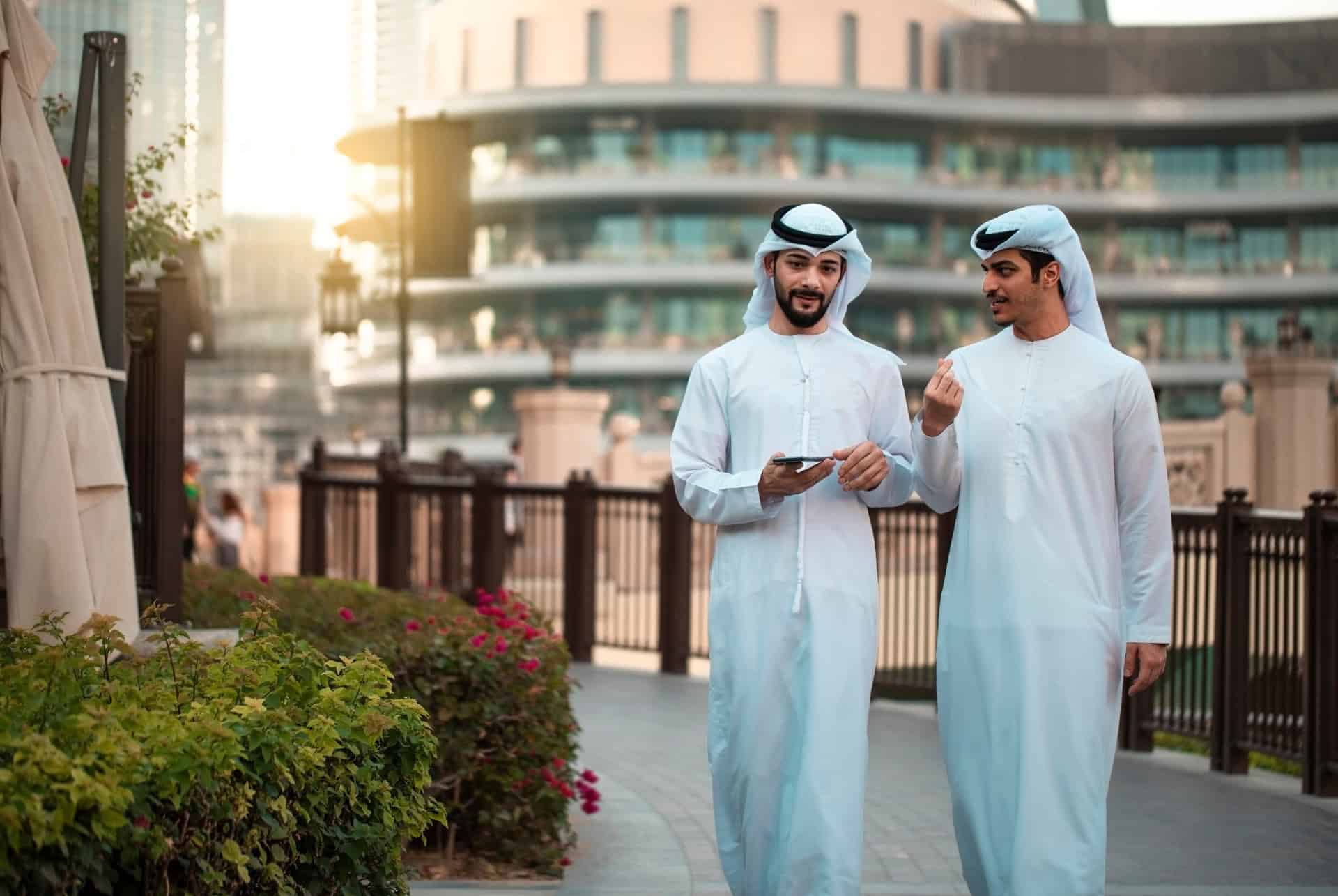 dubai tenue traditionnelle homme