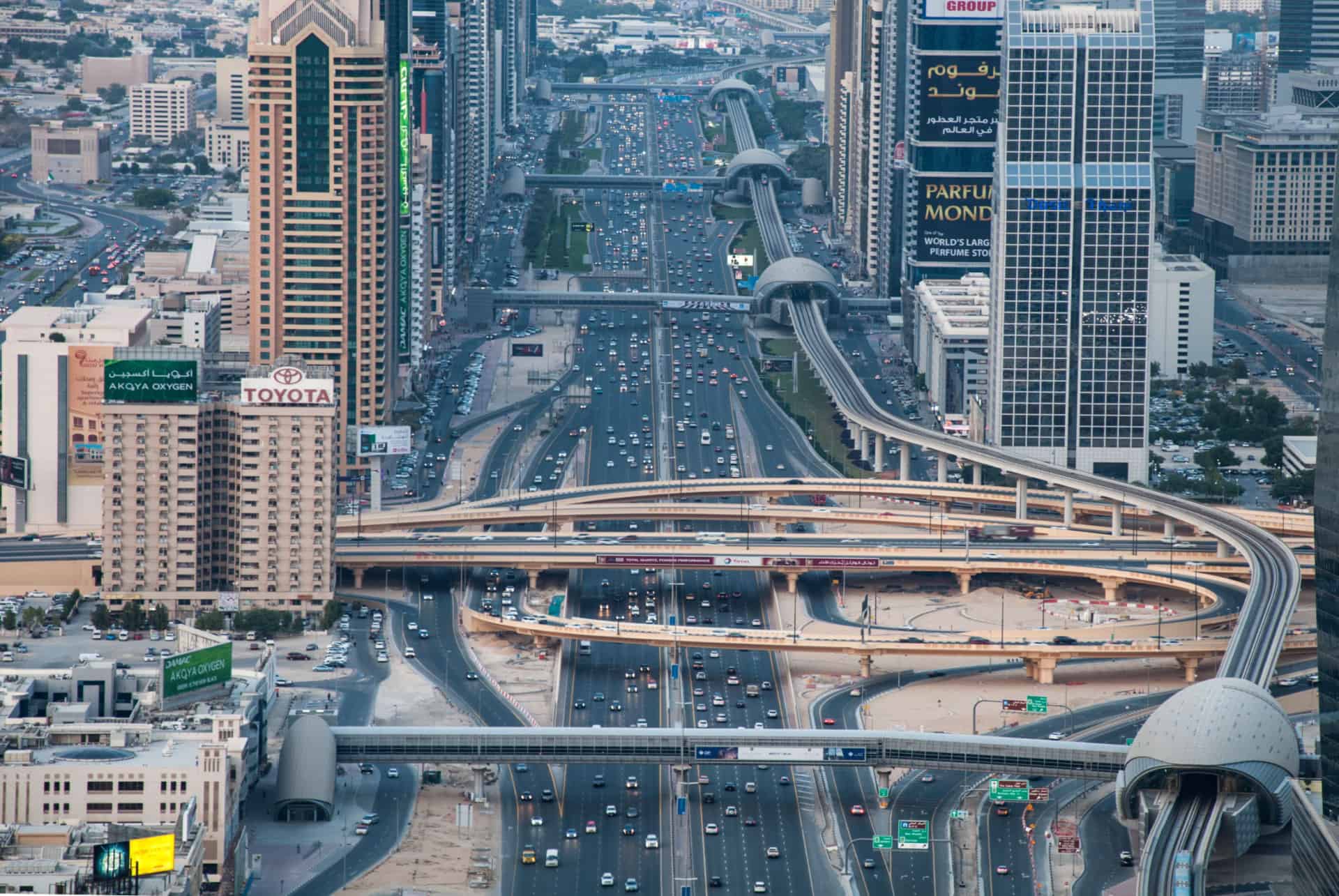 sheik zayed road helicoptere