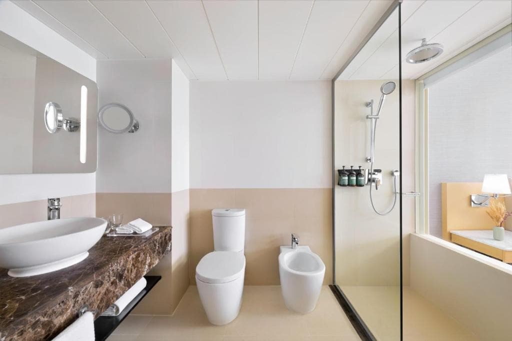 crowne plaza muscat oman crowne plaza muscat oman